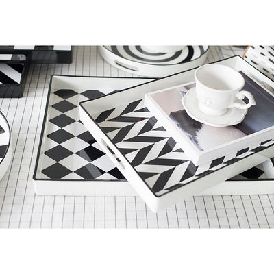 Black & White Patterned set of 2 rectangular trays