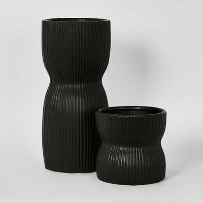 Austin Vase Black Large