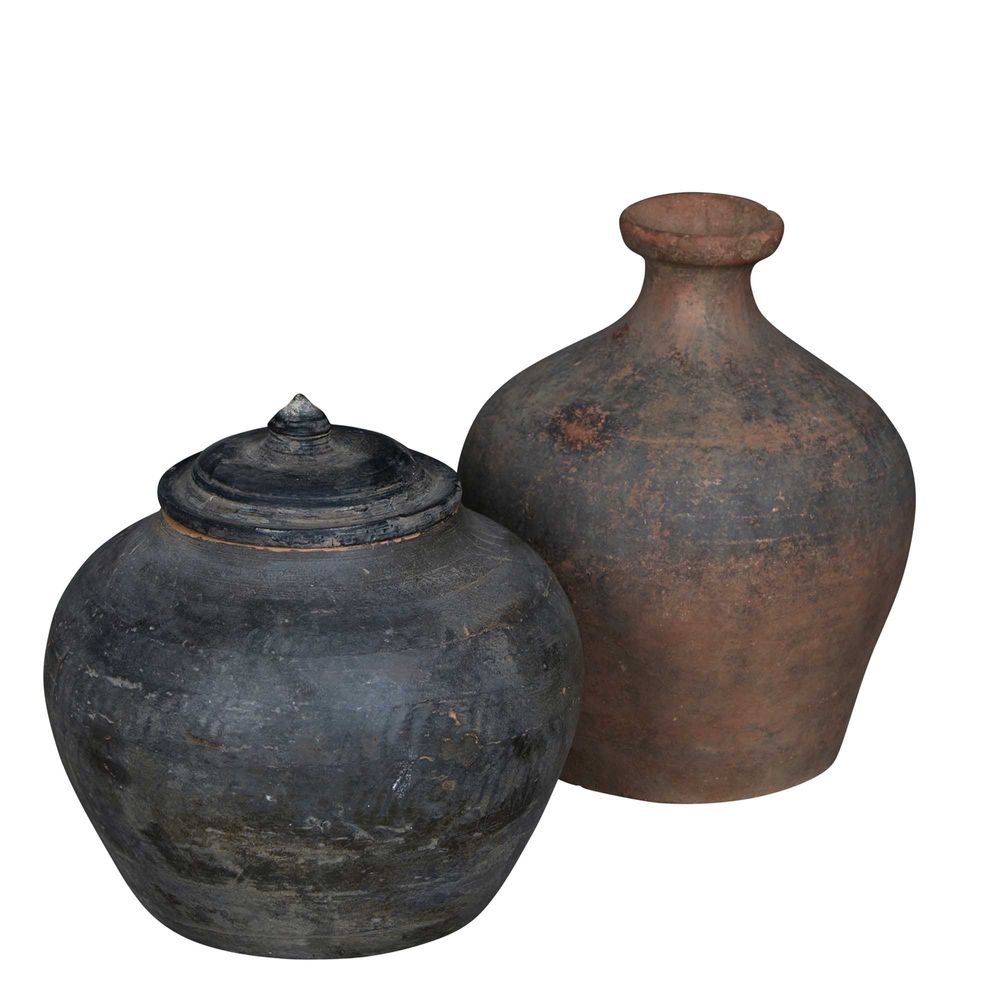 Shanxi 120 Year Terracotta Pot With Cap Small