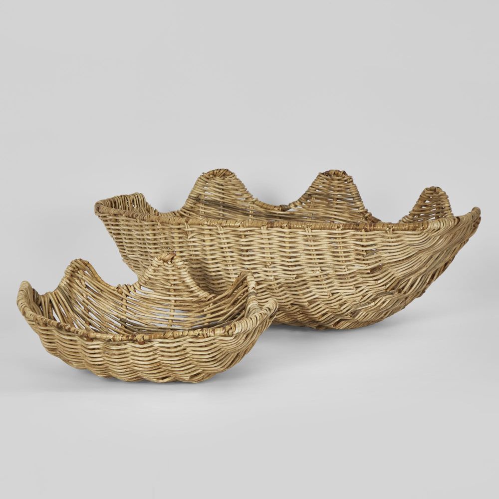 Clam Shell Rattan Small Natural