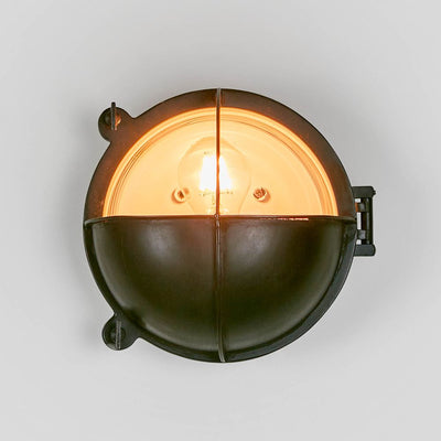 Vienna Outdoor Wall Lamp in Black - House of Isabella AU